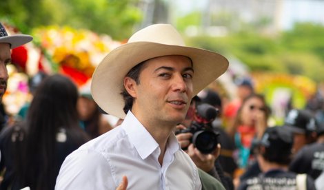 Política