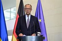 Merz insta a Putin a "tomarse en serio" la reunión con Trump en Alaska