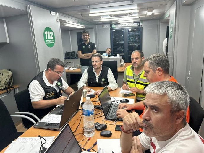 Reunión del Cecopi en el puesto de mando avanzado del 112