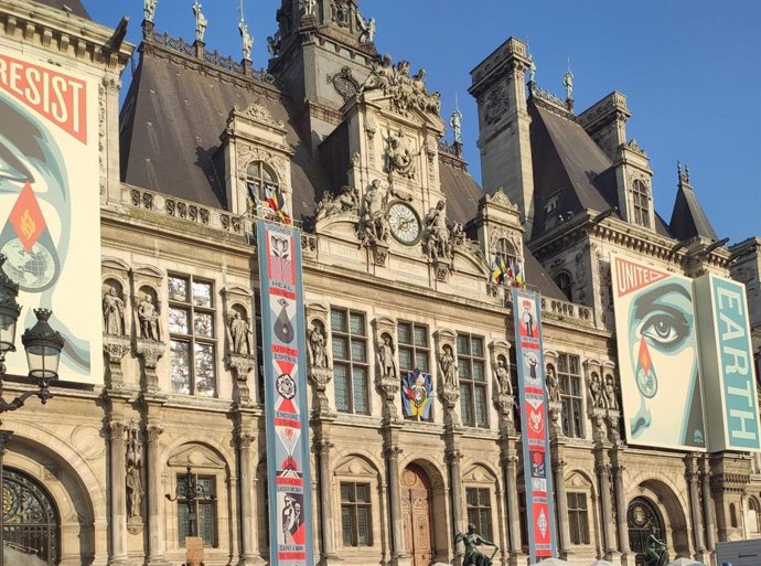 Fachada del Ayuntamiento de París, al que Aremehisa ha solicitado que dedique una calle a la periodista francesa Renée Lafont, fusilada por los franquistas en Córdoba en 1936.