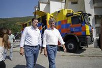 Mañueco afirma que los incendios evolucionan "favorablemente" y pide a Sánchez abordarlos como "asunto de Estado"