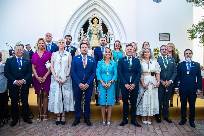 Salida procesional de la Virgen del Águila en Alcalá de Guadaíra.