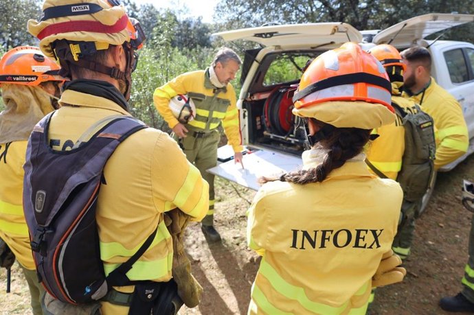Efectivos del Infoex en una imagen de archivo