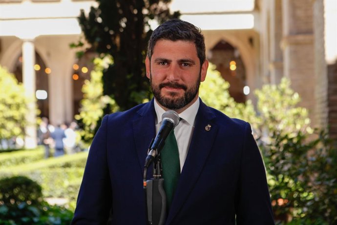 Archivo - Arquivo - O porta-voz da Vox nas Cortes de Aragão, Alejandro Nolasco.