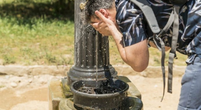 Barcelona activa el pla d'actuació per onada de calor en fase d'alerta