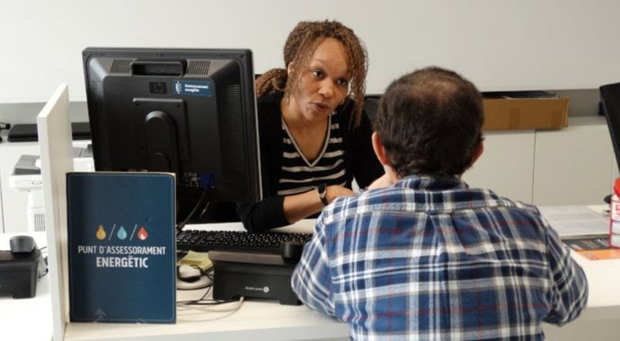 Uno de los Puntos de Asesoramiento Energético del Ayuntamiento de Barcelona
