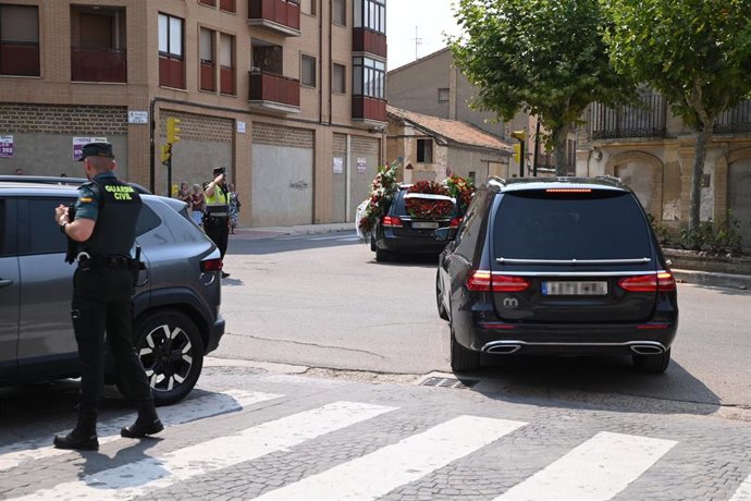 Acto civil de despedida al expresidente del Gobierno de Aragón, Javier Lambán, en la sala crematorio de Ejea de los Caballeros, a 16 de agosto de 2025, en Ejea de los Caballeros, Zaragoza