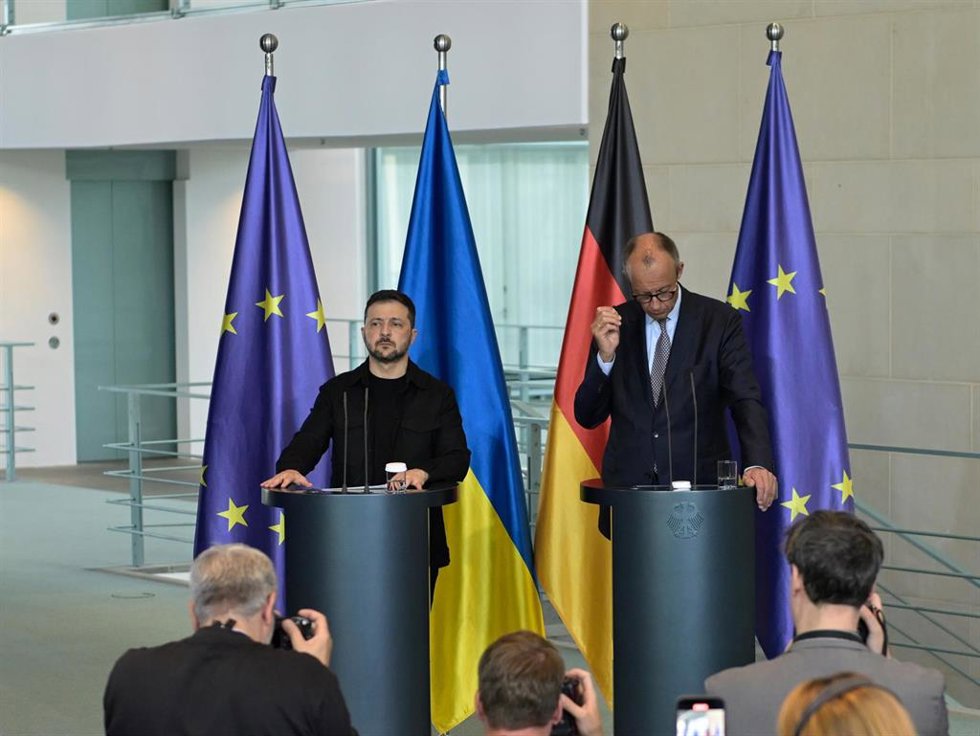 Comparecencia del presidente de Ucrania, Volodimir Zelenski, y el canciller de Alemania, Friedrich Merz