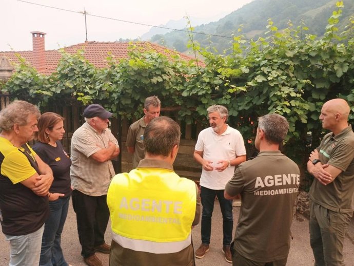 El consejero de Movilidad, Medio Ambiente y Gestión de Emergencias, Alejandro Calvo en las reuniones de esta tarde.
