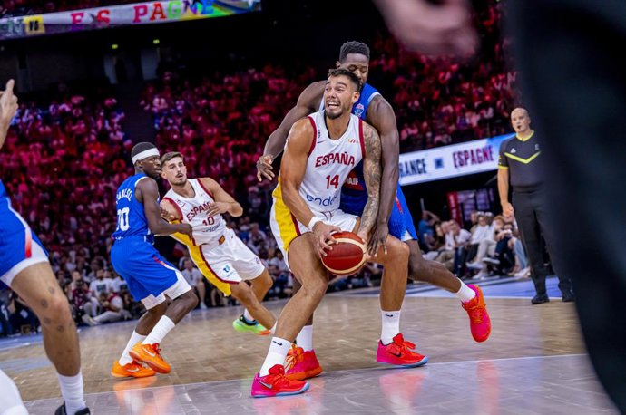 Willy Hernangómez, durante um jogo com a seleção espanhola de basquete.