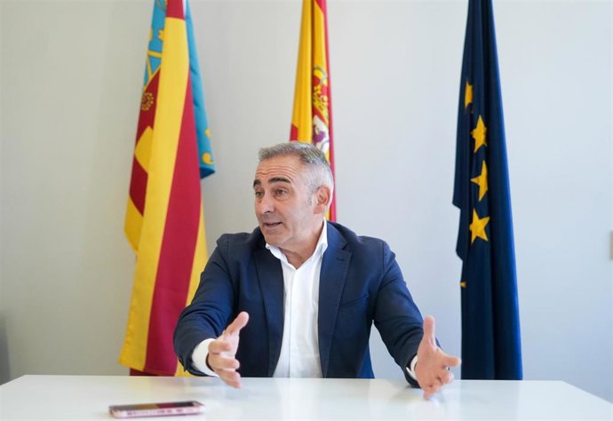 El conseller de Agricultura de la Generalitat Valenciana, Miguel Barrachina, durante una entrevista para Europa Press, a 31 de julio de 2025, en Valencia, Comunidad Valenciana (España)