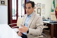 Nieto ve "bendito problema" si Moreno está por encima de las siglas y a Montero "es el perfil que menos ayuda" a PSOE
