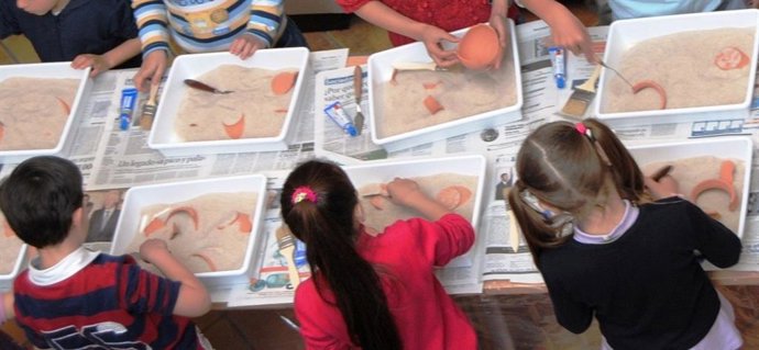 Un total de 13 talleres didácticos en centros de educación especial de Toledo reciben 3.866 euros de la Diputación