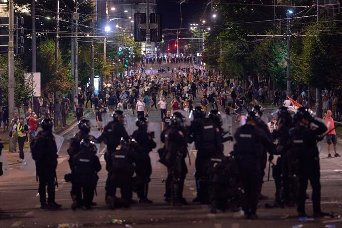 August 14, 2025, Belgrade, Vojvodina province, Serbia: Clashes erupted between police and anti government protesters in Belgrade late Thursday, as months of protests against the government and corruption escalated into street violence.