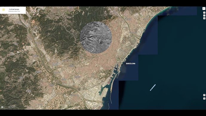 Captura de pantalla del visor "L'ull del temps": La imagen en blanco y negro es de 1945 y la de color es actual