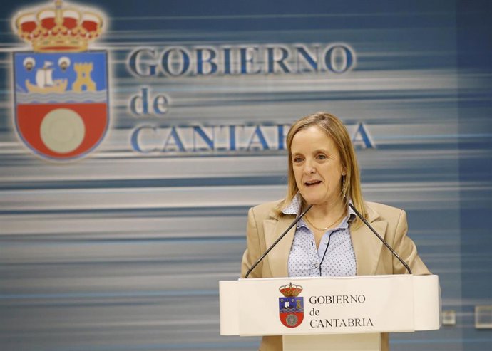Archivo - La consejera de Presidencia del Gobierno de Cantabria, Isabel Urrutia.-ARCHIVO