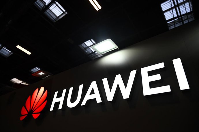 Archivo - June 13, 2025, Paris, Ile-De-France (Region, France: Illustrative photos of the Chinese Huawei stand at the VIVA TECH Show, in Paris, Porte de Versailles, on June 13, 2025