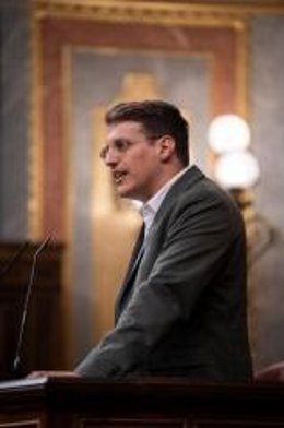 El diputado de CHA y portavoz adjunto del Grupo Plurinacional Sumar, Jorge Pueyo,