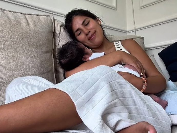 Archivo - Isa Pantoja supera poco a poco su depresión posparto