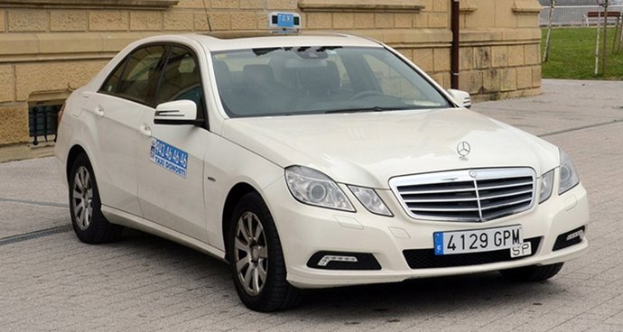 Archivo - Taxi de San Sebastián