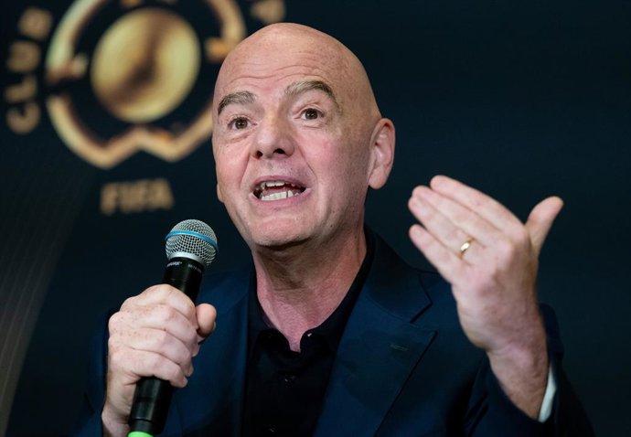 Archivo - 12 July 2025, US, New York: FIFA President Ginnai Infantino speaks during a press conference at Trump Tower, ahead of Sunday's Fifa Club World Cup final soccer match between Paris Saint-Germain and Chelsea FC. Photo: Sven Hoppe/dpa