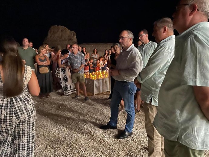 Celebración del 'Paseo a la luz de las velas' en Villardompardo.