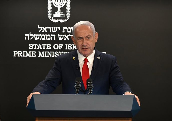 ARQUIVADO - 10 de agosto de 2025, Israel, Jerusalém: O primeiro-ministro israelense Benjamin Netanyahu fala durante uma coletiva de imprensa no gabinete do primeiro-ministro em Jerusalém. Foto: Haim Zach/GPO/dpa - ATENÇÃO: uso editorial apenas e somente s