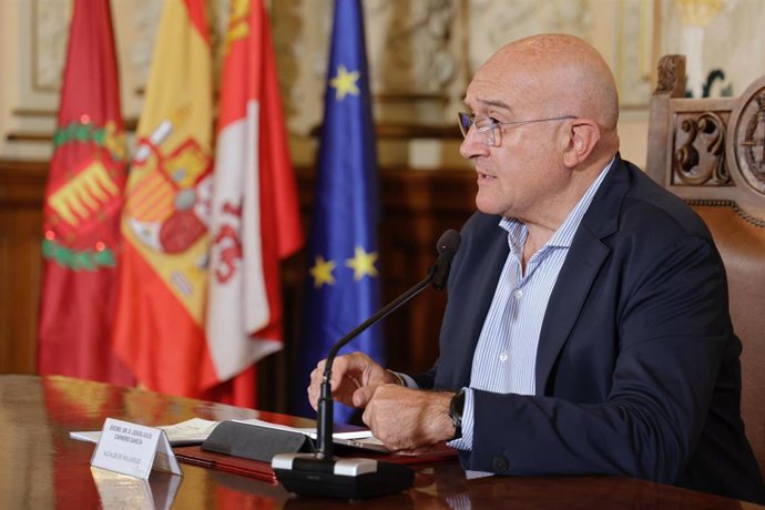 El alcalde de Valladolid, Jesús Julio Carnero.