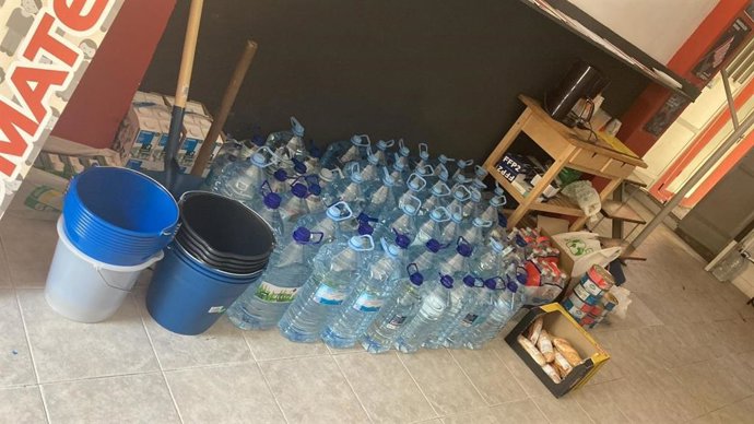 Material recogido en la mañana del 18 de agosto para enviar a afectados de incendios.