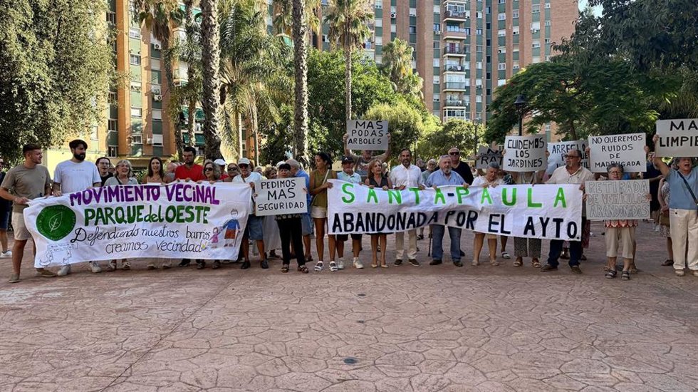 El portavoz del PSOE en el Ayuntamiento de Málaga, Daniel Pérez, entre otros, en una imagen de archivo