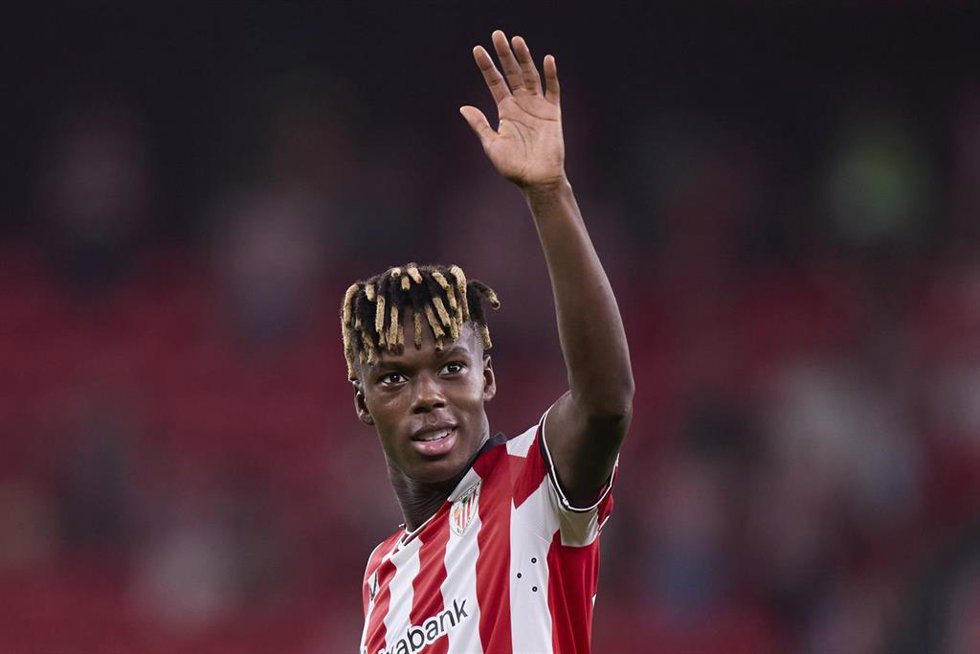 El jugador del Athletic Club Nico Williams en el partido de LaLiga EA Sports ante el Sevilla en San Mamés.