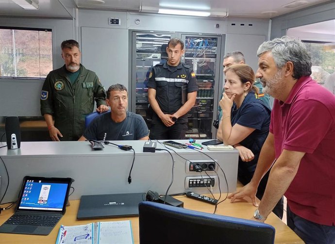 Alejandro Calvo, a la derecha