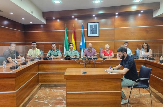 Junta Local de Seguridad en el Ayuntamiento de Otura (Granada).
