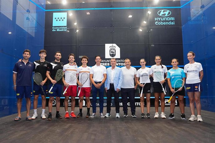 Imagen de la presentación de la selección de squash para el Campeonato de Europa.