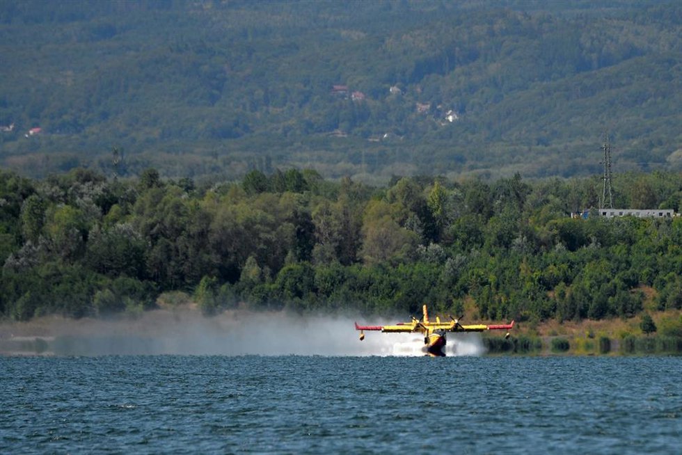 Archivo - Canadair en la República Checa, a 6 de agosto de 2022. 