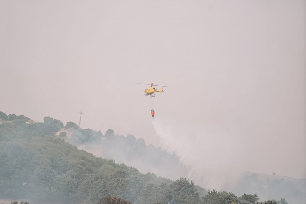 Activada la situación operativa 1 del INFOMA en un incendio de pasto junto al vertedero de Colmenar Viejo