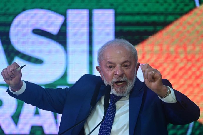 BRASÍLIA, 14 de agosto de 2025 -- O presidente brasileiro Luiz Inácio Lula da Silva discursa na cerimônia de lançamento da iniciativa Brasil Soberano em Brasília, Brasil, 13 de agosto de 2025.   O Brasil lançou na quarta-feira um pacote de medidas para ap