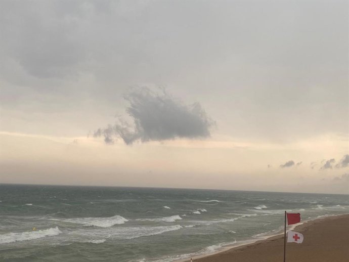Castellón está en aviso este martes por chubascos y tormentas que pueden ser localmente muy fuertes