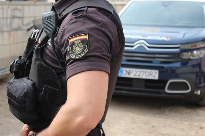 Archivo - Efectivo de la Policía Nacional.