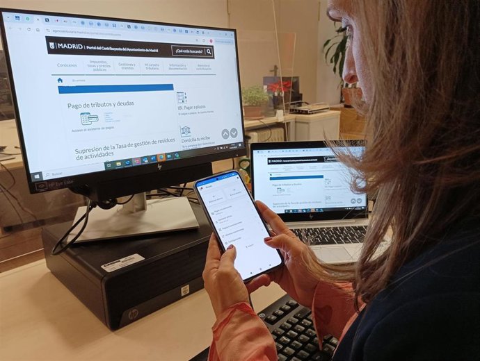 Archivo - Economía.- El Ayuntamiento de Madrid incorpora el pago por Bizum en todos los impuestos y tasas