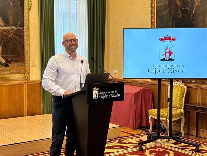 Rueda de prensa del portavoz del Gobierno del Ayuntamiento de Gijón, Jesús Martínez Salvador, sobre los asuntos abordados en Junta de Gobierno.