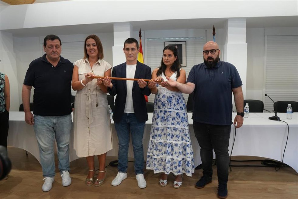 Luis Insua, nuevo alcalde de Fisterra (A Coruña) al prosperar la moción de censura