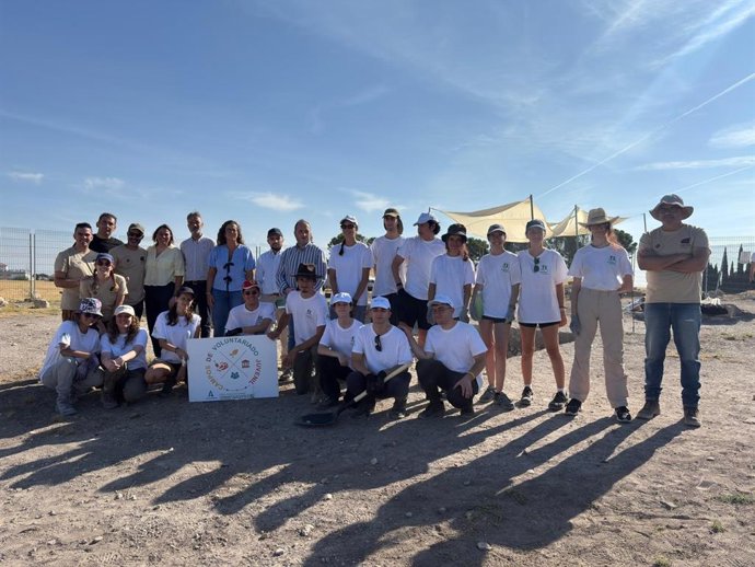 Inauguración del Campo Juvenil de Voluntariado en el Cerro del Alcázar.
