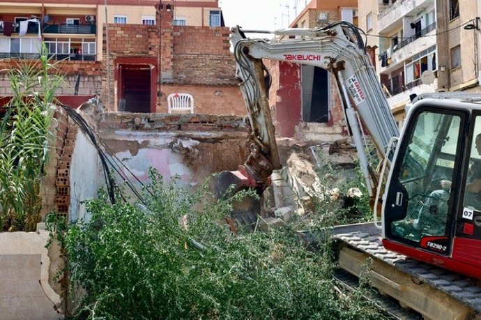 Imagen de la demolición de uno de los inmuebles