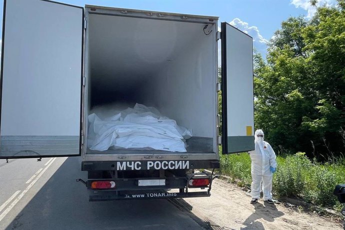Archivo - 08 June 2025, Russia, --: A view of a truck carrying bodies of servicemen of the Ukrainian Armed Forces. Photo: Dmitry Radchenko/TASS via ZUMA Press/dpa
