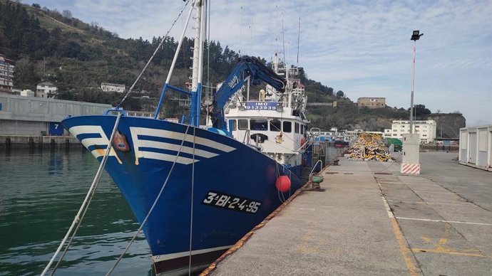 Archivo - Economía/Pesca.- La flota vasca pesca 7.100 toneladas de bonito del norte, el 60% de las capturas nacionales