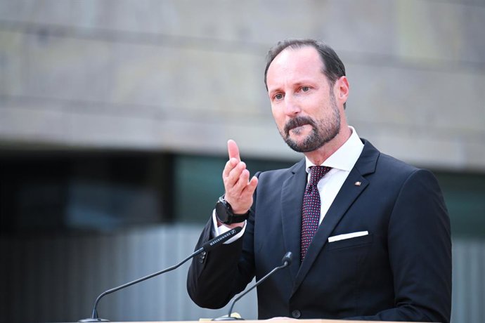 Archivo - 21 October 2024, Berlin: Crown Prince Haakon of Norway, delivers a speech during a celebration to mark the 25th anniversary of the Nordic embassy in Germany. Photo: Sebastian Christoph Gollnow/dpa