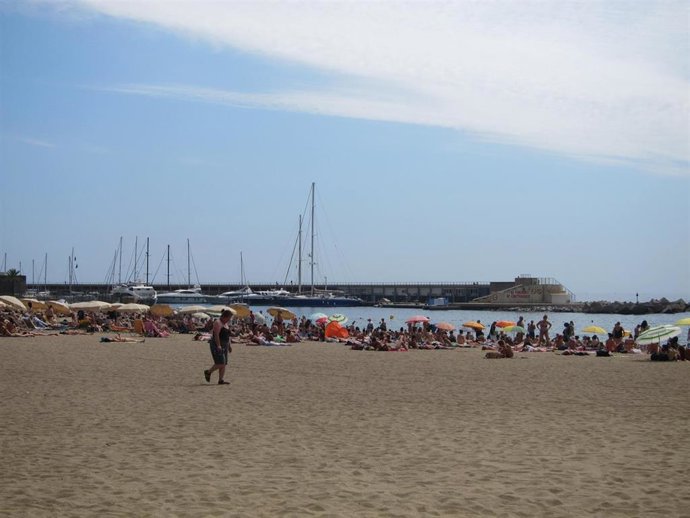 Archivo - Playa De Barcelona