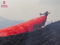 Se reincoporan dos medios aéreos a las tareas de extinción del incendio de Artana