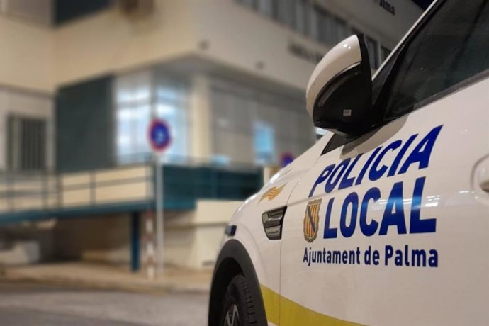 Un coche de la Policía Local de Palma